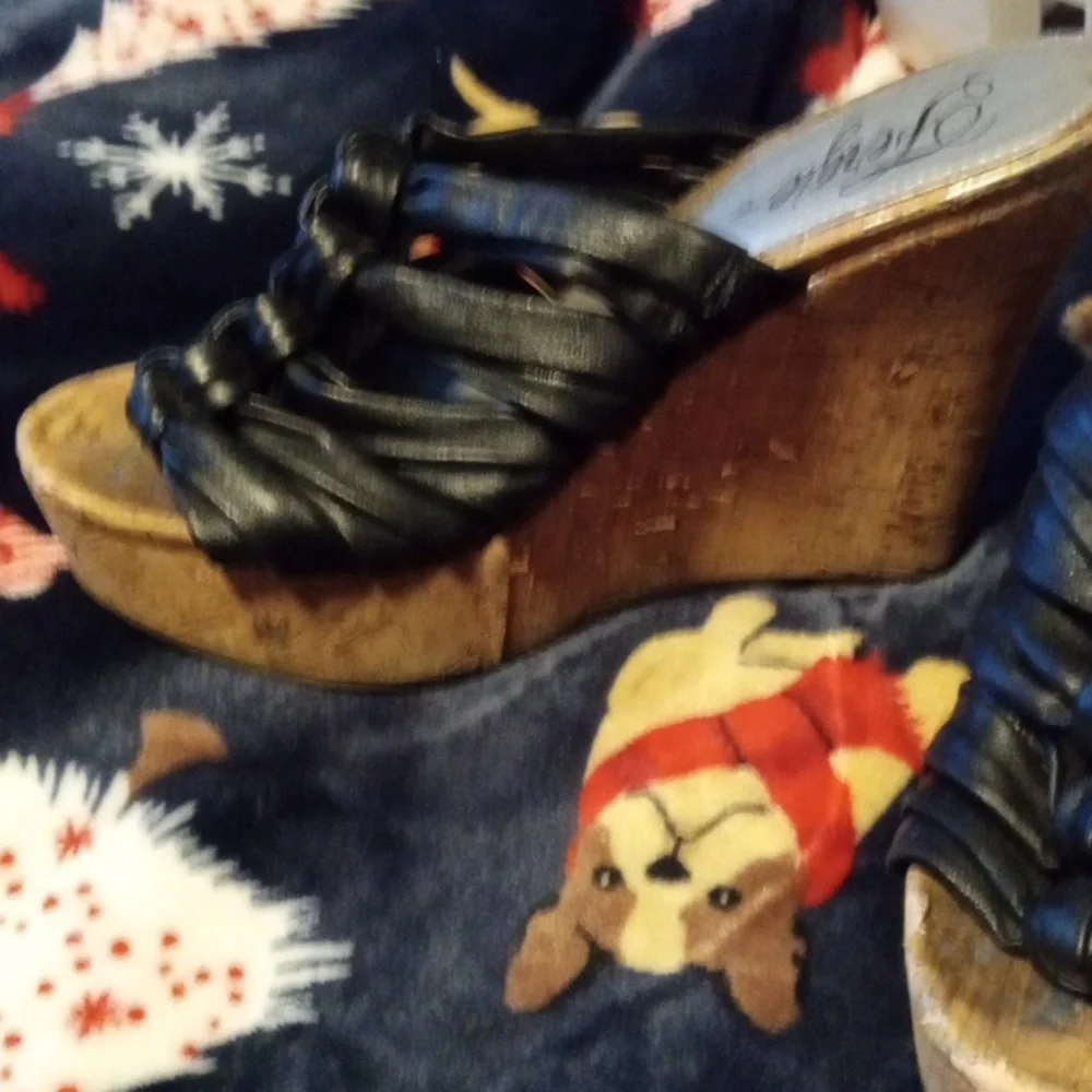 Wedges - Picture 2 of 3